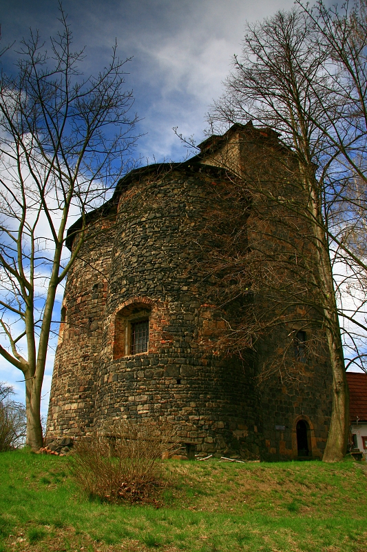 ROTUNDA - Hanka Kučerová
