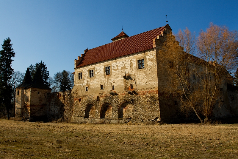 ZÁMEK - Hanka Kučerová