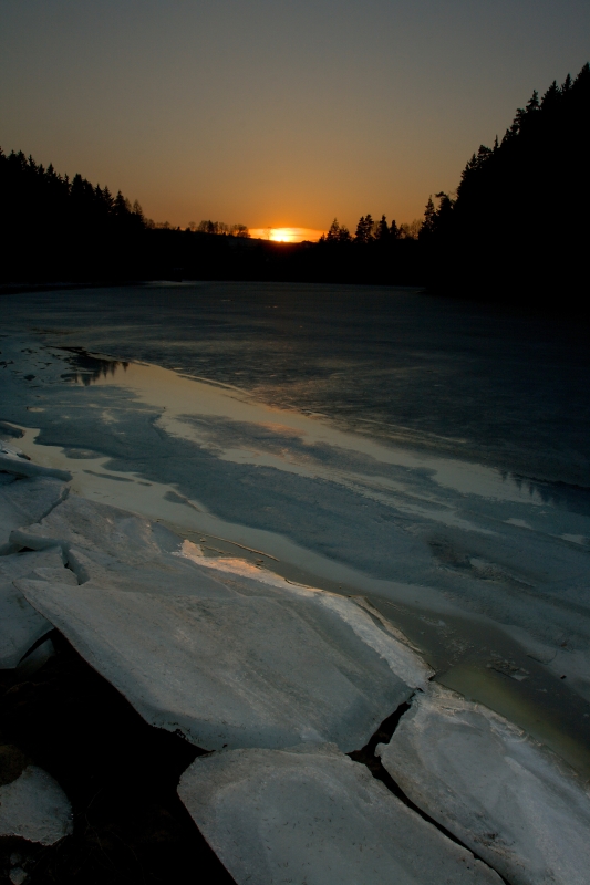 POHLED NA JEZERO - Hanka Kučerová